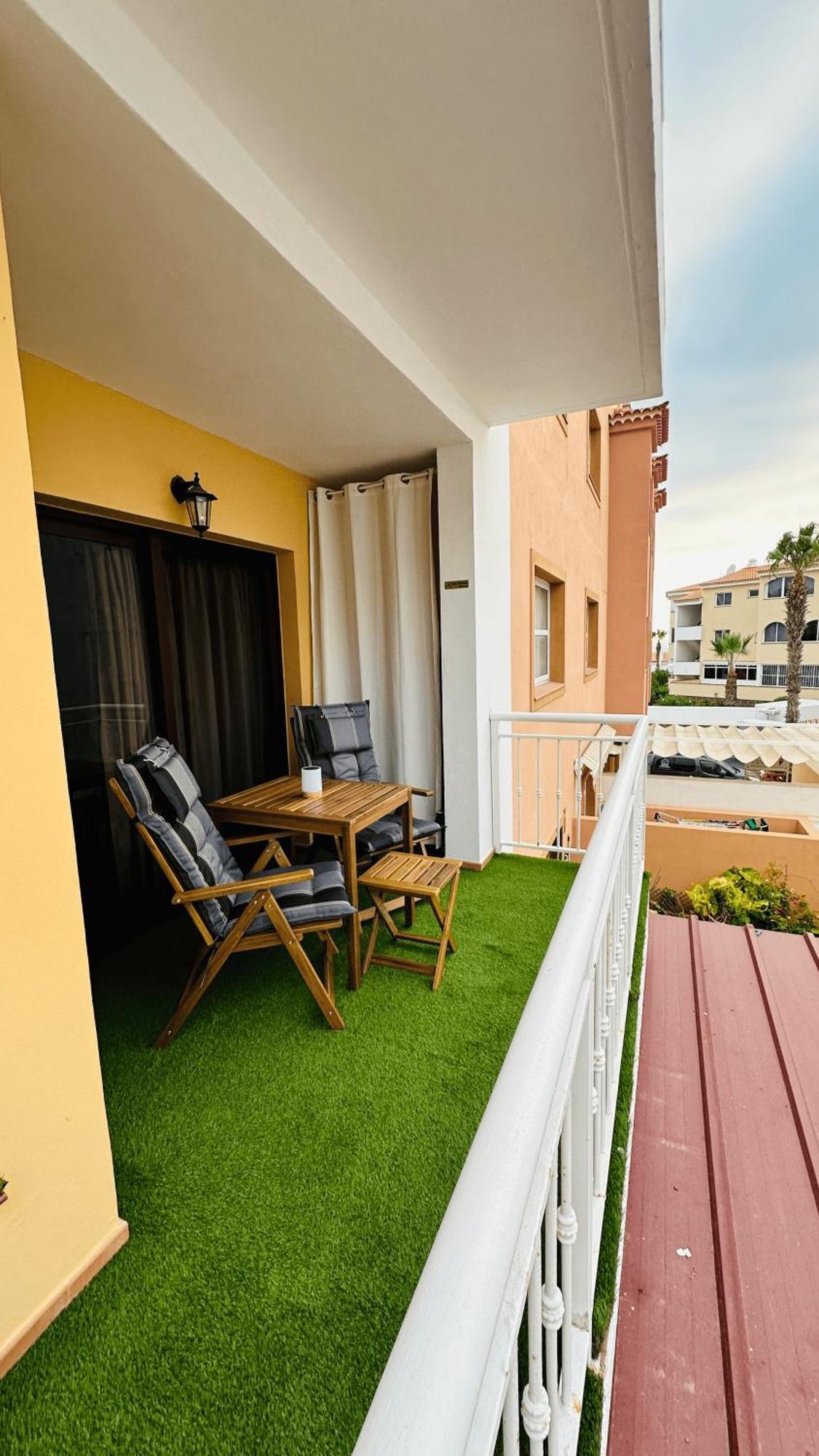 Apartamento Brisas Del Sur - Oasis Tenerife Sur Playa de San Juan  Kültér fotó