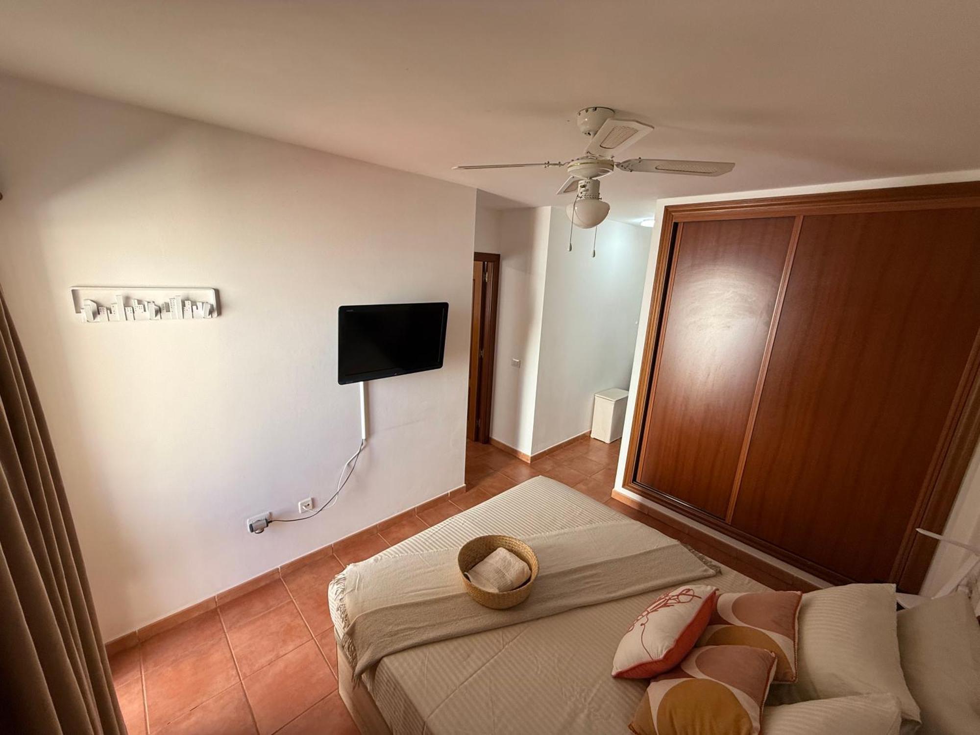Apartamento Brisas Del Sur - Oasis Tenerife Sur Playa de San Juan  Kültér fotó